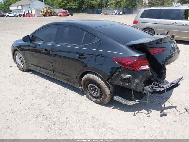 2020 HYUNDAI ELANTRA SE 3