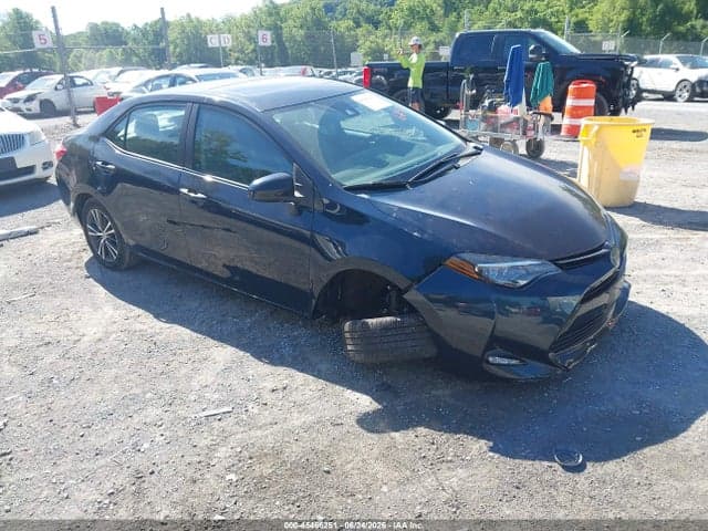 2017 TOYOTA COROLLA LE - 1