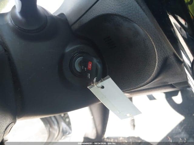 2017 TOYOTA COROLLA LE 11