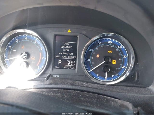 2017 TOYOTA COROLLA LE 7