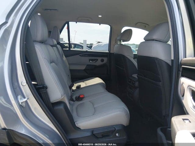 2025 HONDA PILOT EX-L 8