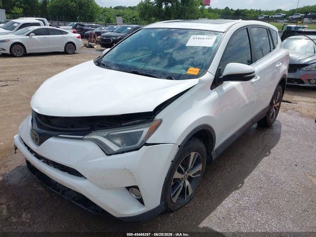 2018 TOYOTA RAV4 XLE 2