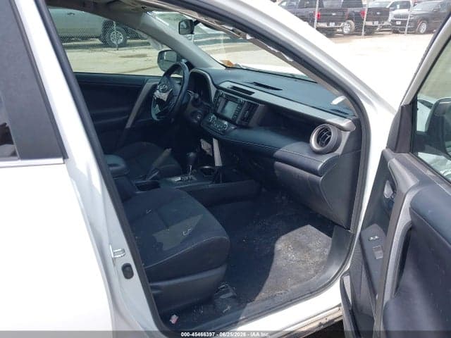 2018 TOYOTA RAV4 XLE 5