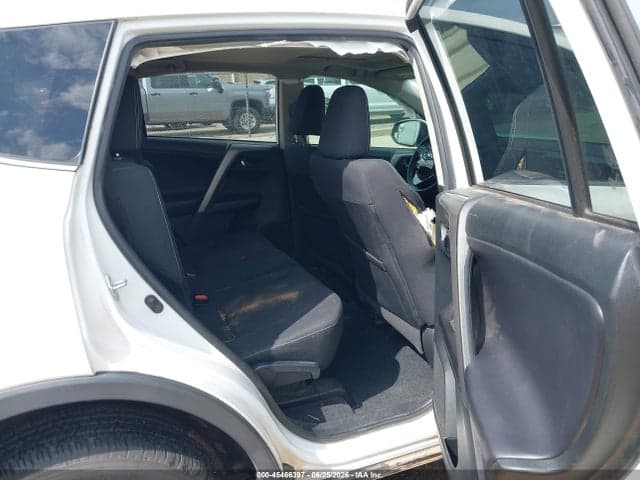 2018 TOYOTA RAV4 XLE 8