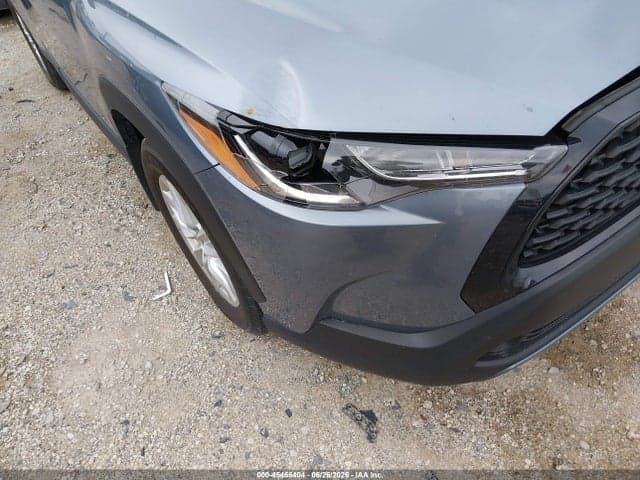 2022 TOYOTA COROLLA CROSS LE 17