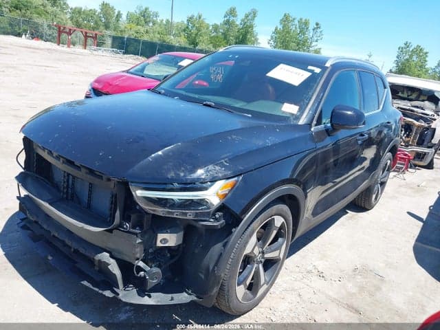 2020 VOLVO XC40 T5 2