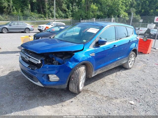 2017 FORD ESCAPE SE 2