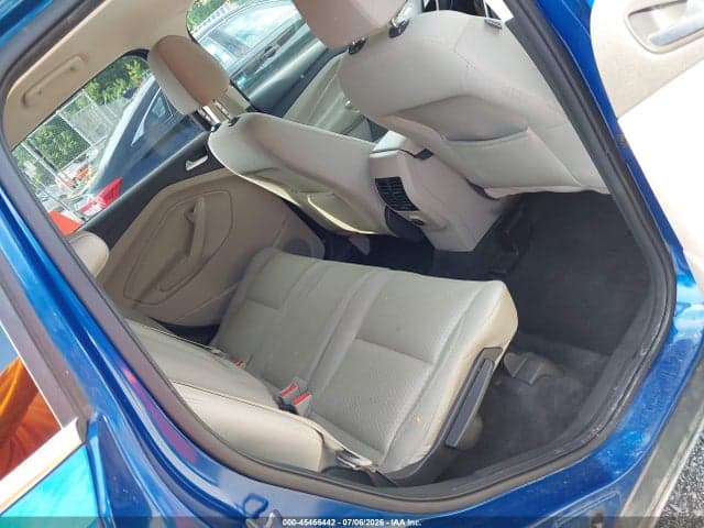 2017 FORD ESCAPE SE 8