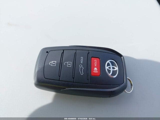 2025 TOYOTA GRAND HIGHLANDER XLE 11