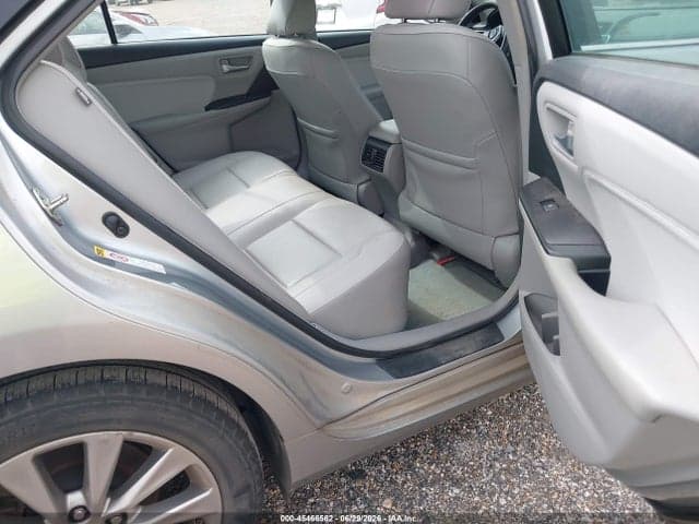 2017 TOYOTA CAMRY XLE 8