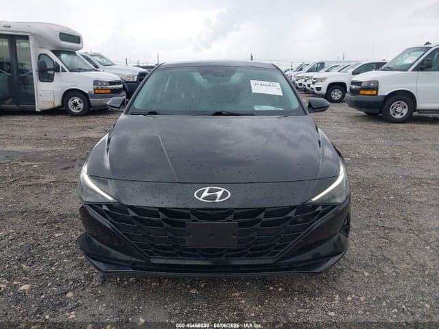 2023 HYUNDAI ELANTRA SE 12