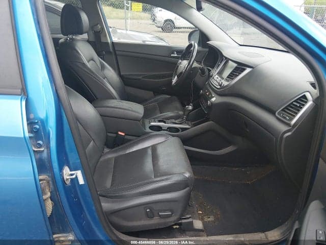 2017 HYUNDAI TUCSON SE PLUS 5