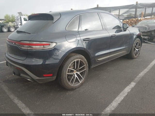 2023 PORSCHE MACAN T 4