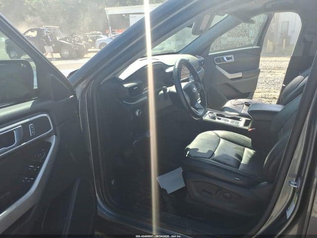2021 FORD EXPLORER XLT 5