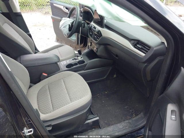 2021 FORD ESCAPE SE 5