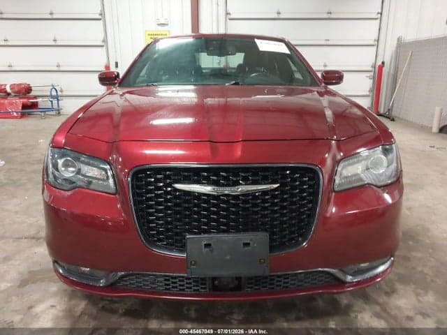 2018 CHRYSLER 300 300S AWD 12