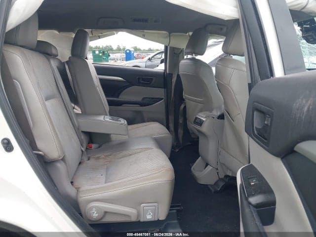 2019 TOYOTA HIGHLANDER LE PLUS 8