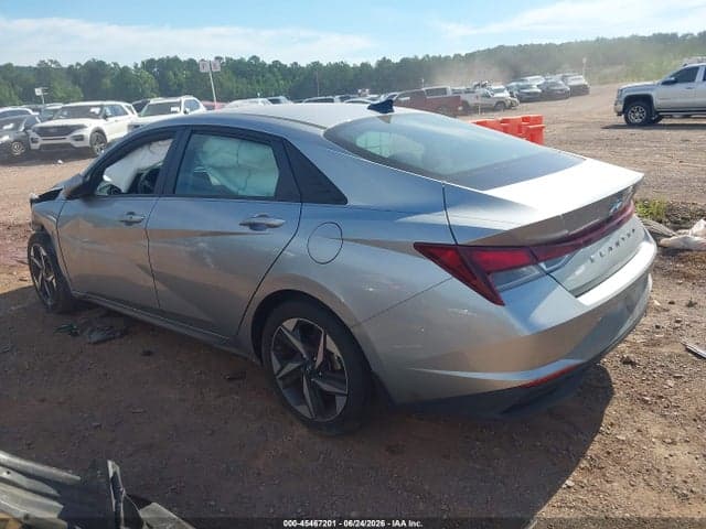 2023 HYUNDAI ELANTRA SEL 3