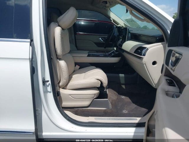 2021 LINCOLN NAVIGATOR STANDARD 5