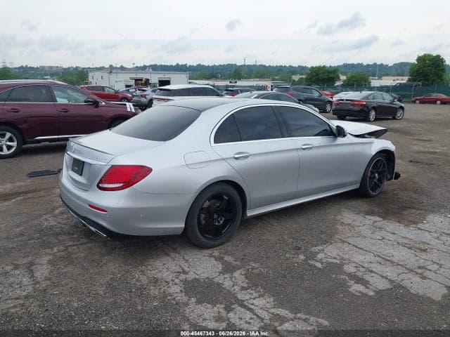 2019 MERCEDES-BENZ E 300 4MATIC 4