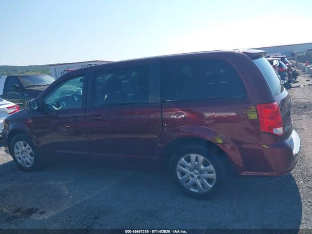 2018 DODGE GRAND CARAVAN SE 13