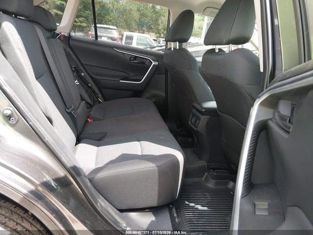2025 TOYOTA RAV4 LE 8