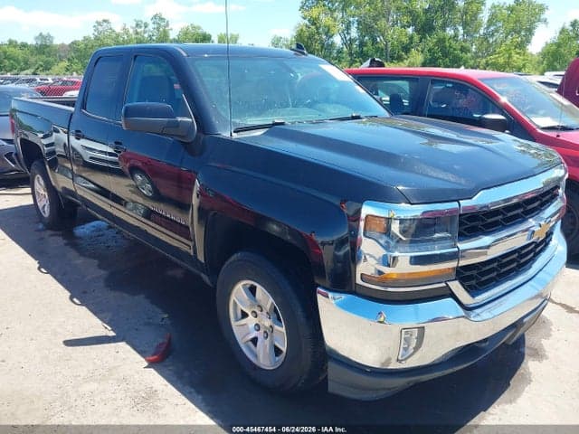 2017 CHEVROLET SILVERADO 1500 LT - 1