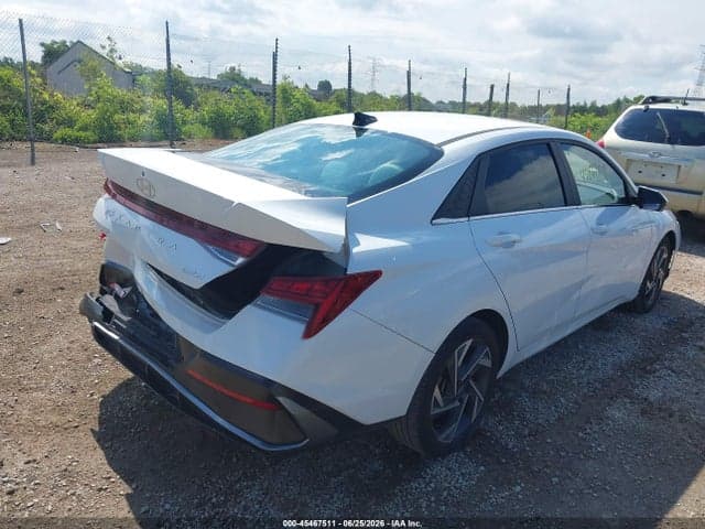 2024 HYUNDAI ELANTRA LIMITED 4