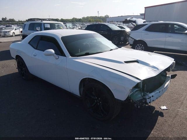 2018 DODGE CHALLENGER SXT 1