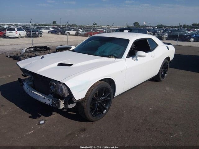 2018 DODGE CHALLENGER SXT 2