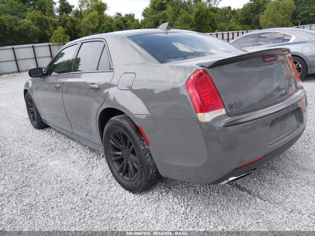 2017 CHRYSLER 300 LIMITED 3