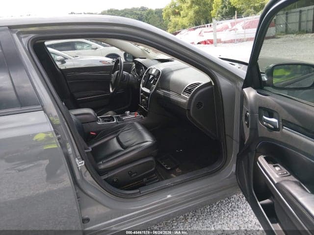 2017 CHRYSLER 300 LIMITED 5