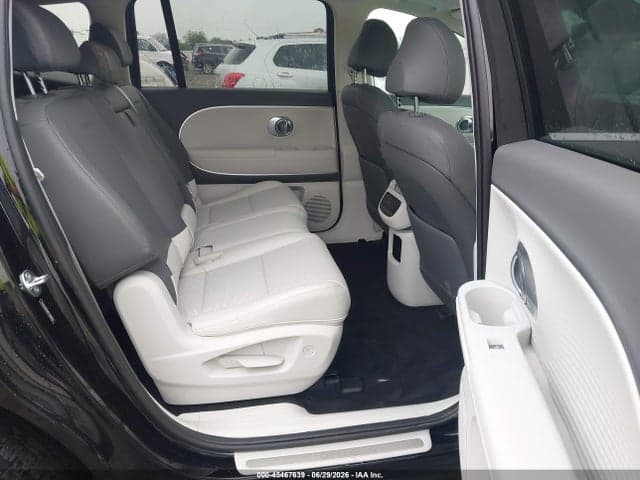 2026 HYUNDAI IONIQ 9 SEL 8
