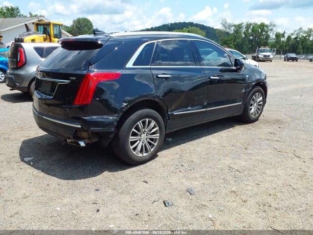2017 CADILLAC XT5 LUXURY 4
