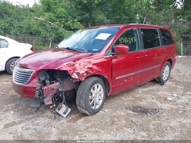 2015 CHRYSLER TOWN & COUNTRY 2