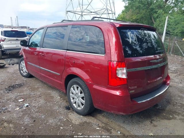 2015 CHRYSLER TOWN & COUNTRY 3