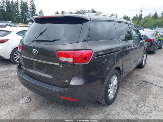 2017 KIA SEDONA LX 4