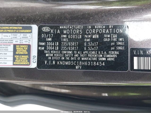 2017 KIA SEDONA LX 9