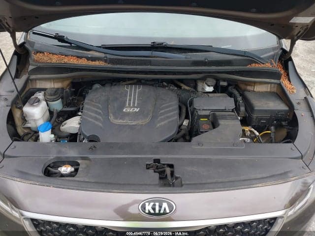 2017 KIA SEDONA LX 10