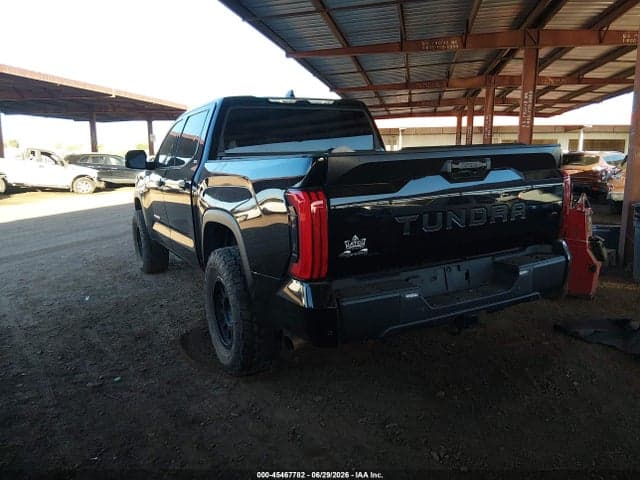 2024 TOYOTA TUNDRA SR5 3