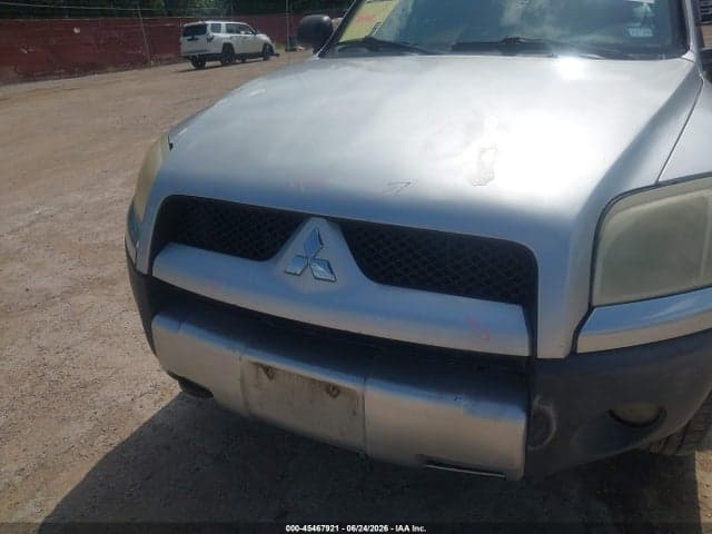 2006 MITSUBISHI RAIDER DURO 6