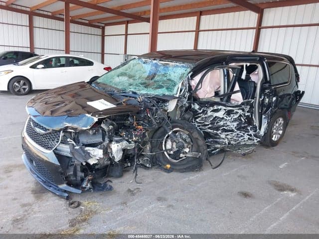 2023 CHRYSLER PACIFICA TOURING 2