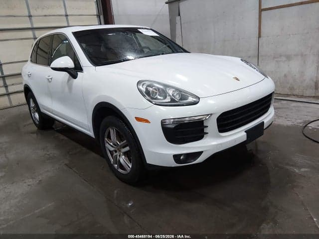 2016 PORSCHE CAYENNE 1