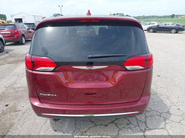 2020 CHRYSLER PACIFICA TOURING L 16