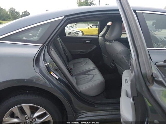 2019 TOYOTA AVALON XLE 8