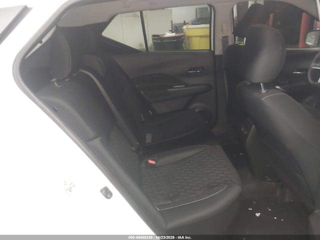 2023 NISSAN KICKS SV XTRONIC CVT 8