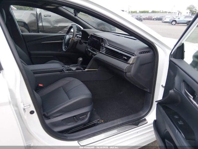 2026 TOYOTA CAMRY XSE 5