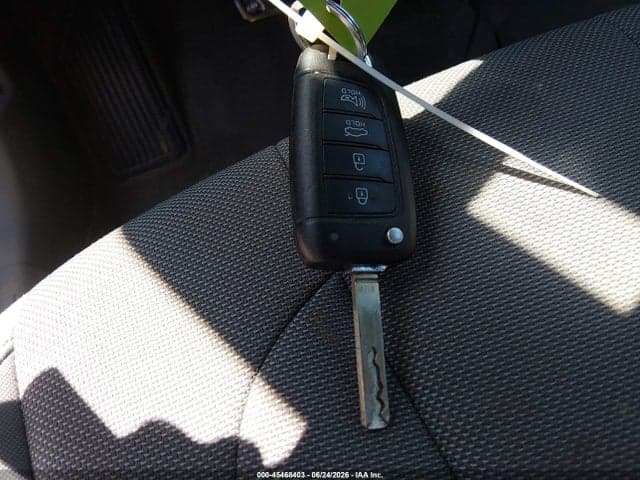 2024 HYUNDAI ELANTRA SE 11