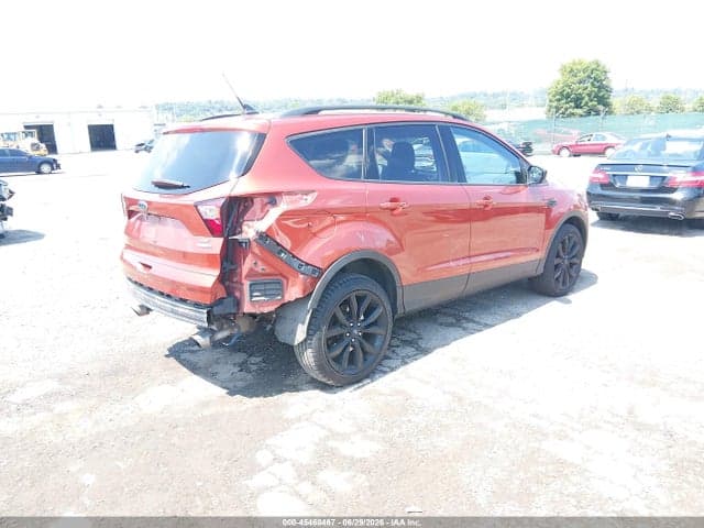 2019 FORD ESCAPE SE 4