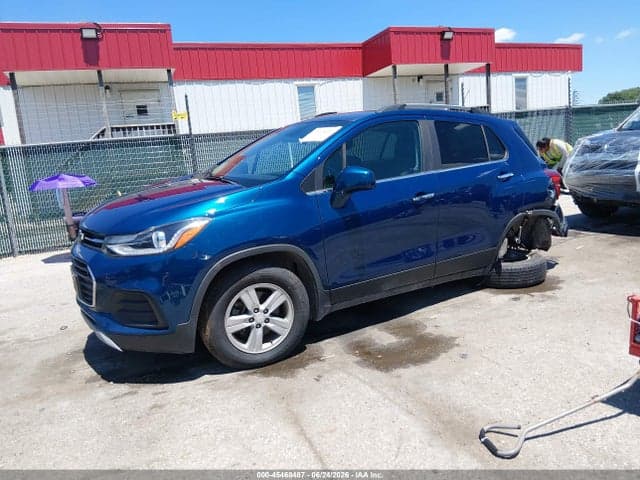 2020 CHEVROLET TRAX AWD LT 2